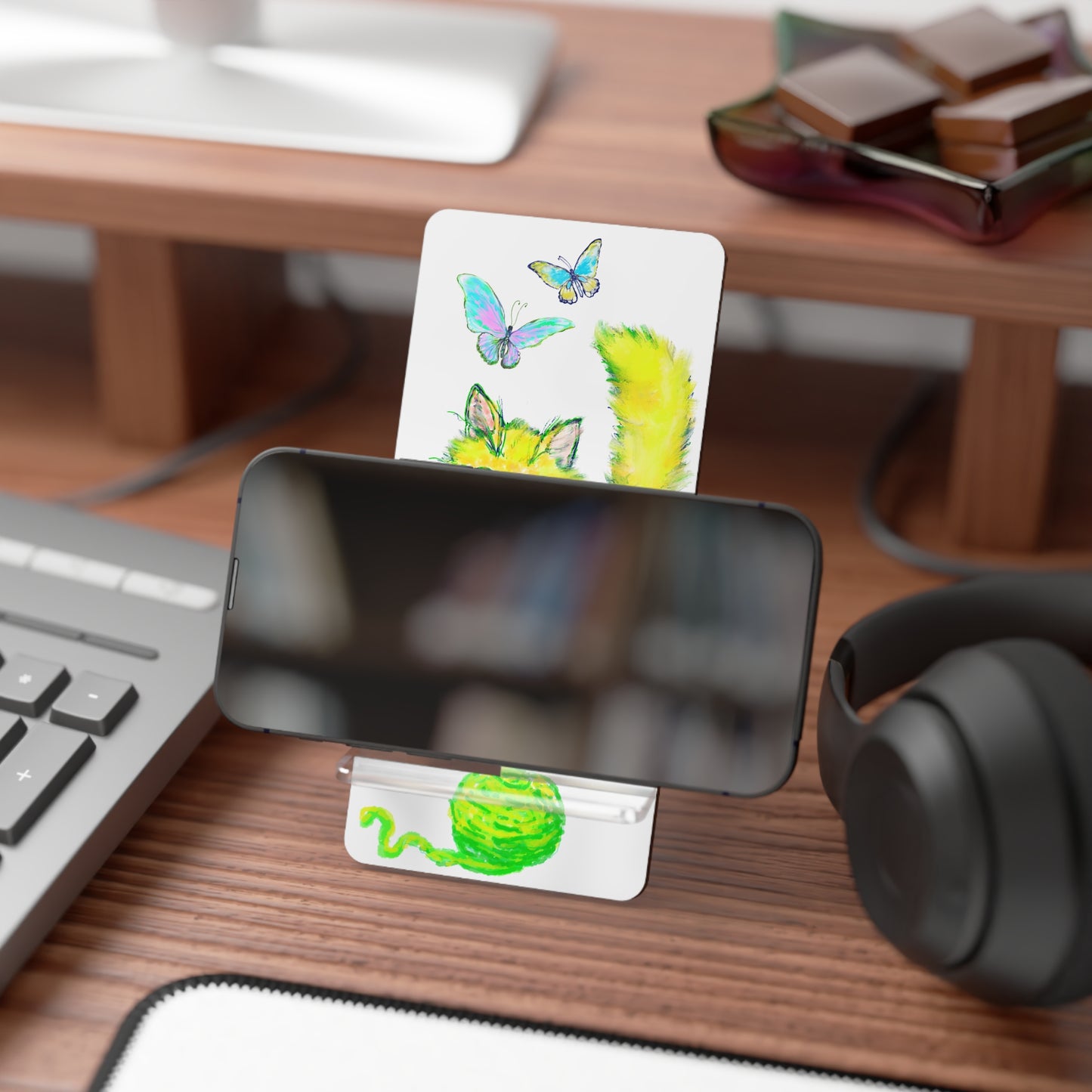 Colorful Cats & Dogs Smartphone Display Stand yellow