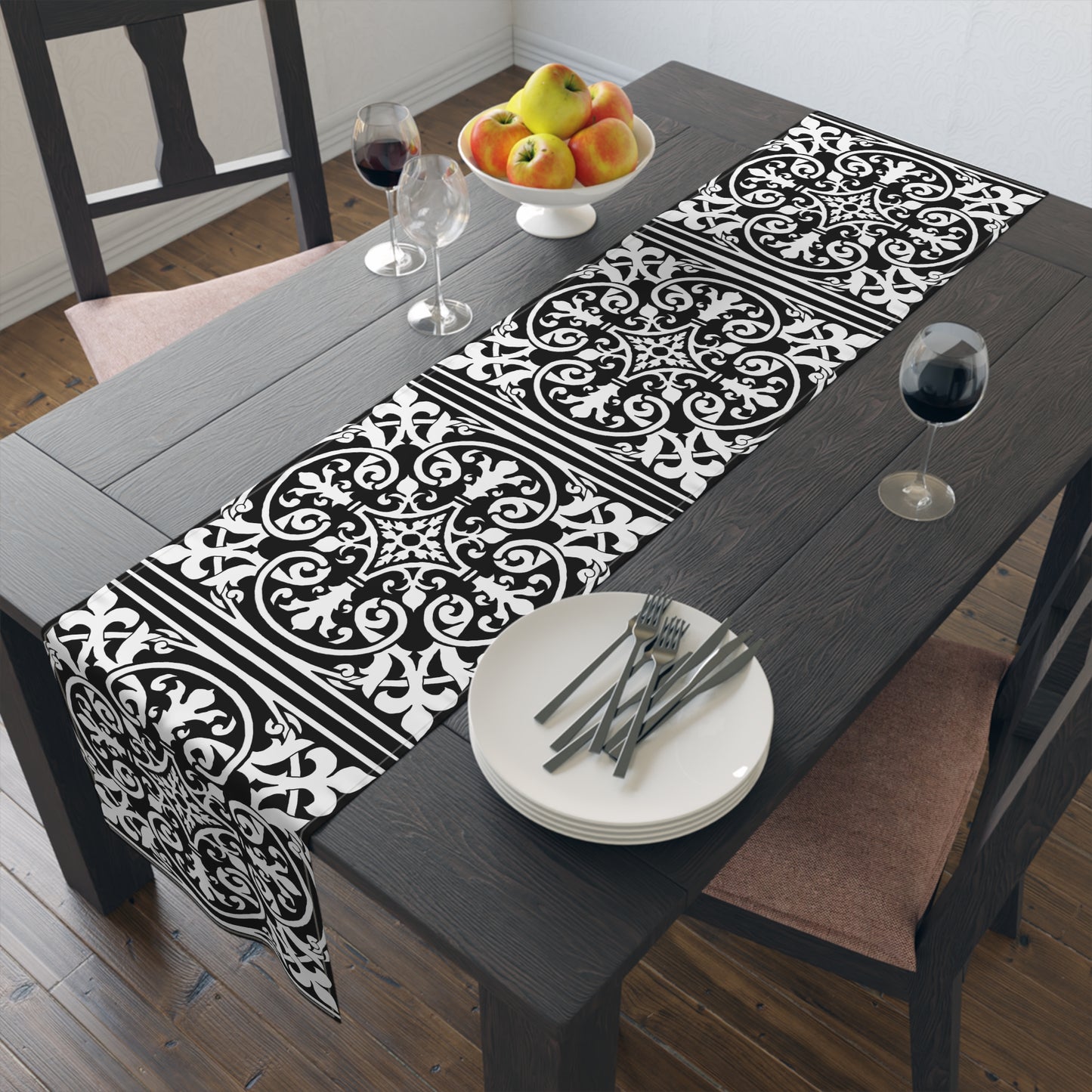Scrollwork Table Runner (Cotton, Poly)