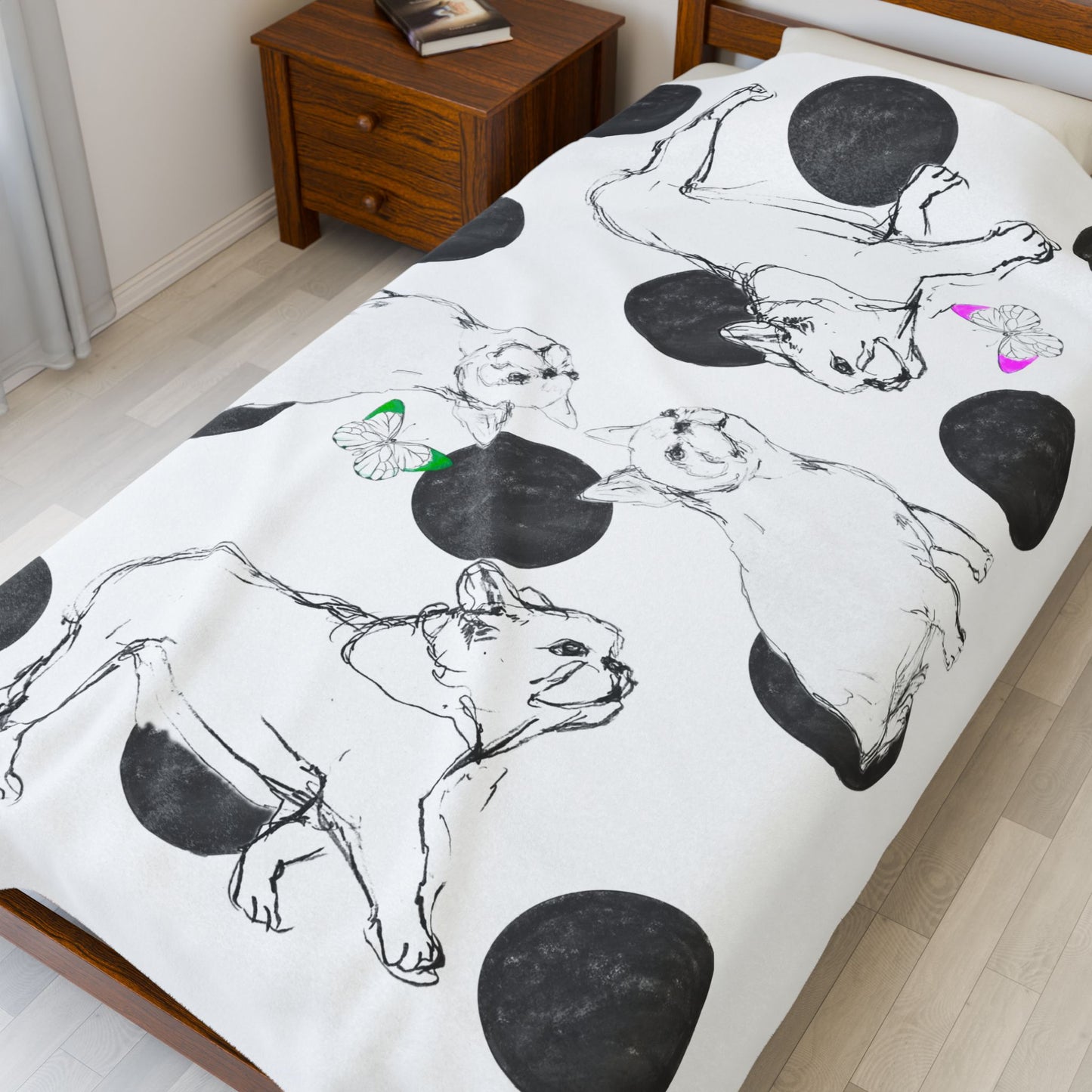 Dogi Fun Velveteen Plush Blanket Bulldogs