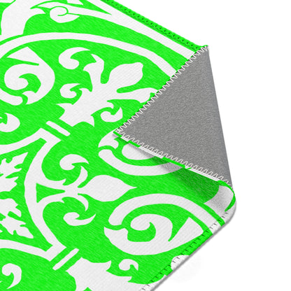 Scrollwork Indoor/Outdoor Rug Bright Green